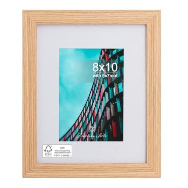 Imagem de Moldura para quadro de embarque 20 x 25 cm com vidro resistente a estilhaços – use como moldura para fotos de 12 x 17 cm com tapete ou 20 x 25 cm sem molduras, mesa ou parede (carvalho natural, 20 x