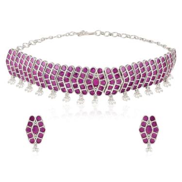 Imagem de Aheli Conjunto de brincos de colar étnico cravejado de rubi falso e Lariya banhado a prata oxidada joias modernas para mulheres