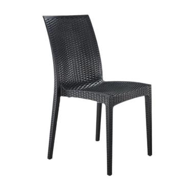 Imagem de Cadeiras em Polipropileno com Tramas Identicas ao Rattan e Proteção UV
