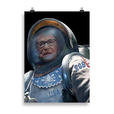 Imagem de Pôster de papel fosco aprimorado de astronauta Ruth Bader Ginsburg in Space (cm)