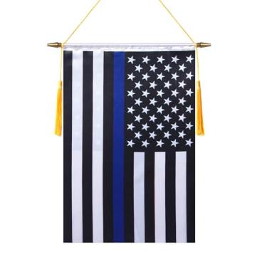 Imagem de TMHTMH Bandeira de parede de linha azul fina EUA 45,7 x 30,5 cm, poste de madeira e acabamento acetinado duplo, bandeira pendurada para polícia, sala de aula, clube e porta