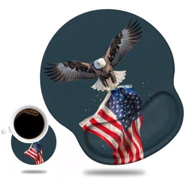Imagem de Suporte de pulso ergonômico para mouse pad e porta-copos de café fofo, base de PU antiderrapante descanso de pulso para computador, jogos de escritório, trabalho, digitação fácil e alívio da dor, bandeira americana e águia patriótica