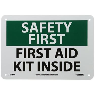 Imagem de National Marker Placa SF47R "Safety First, First Aid Kit Inside", plástico rígido, 17,8 cm x 25,4 cm