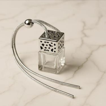 Imagem de Frasco Inoxvid Aromatizador para Carro, Vidro Transparente com Tampa Metálica Vazada, Cordão Prateado, 10ml