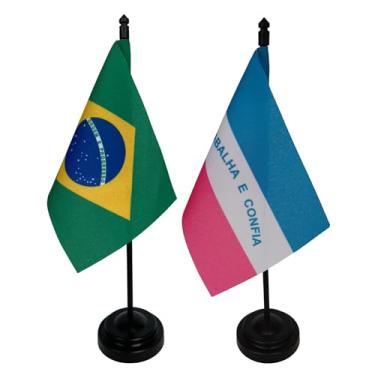 Imagem de Kit Bandeira de Mesa Brasil e Espírito Santo, 26cm Altura, 18x11cm, Multicolorido, Oxford, Base Plástica, Decoração para Escritório e Eventos