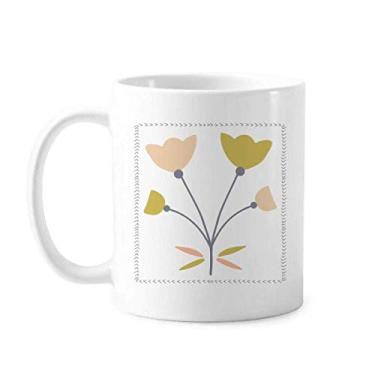 Imagem de Caneca de cerâmica com quatro rosas abstratas com plantas de cerâmica para café e porcelana