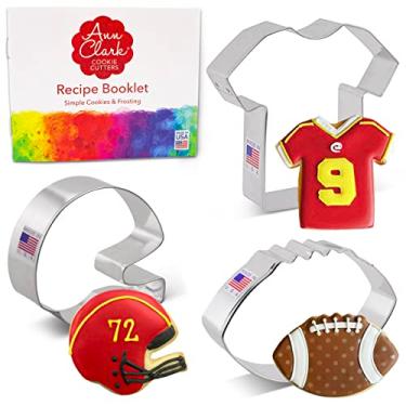 Imagem de Ann Clark Cookie Cutters - Conjunto de 3 peças com livro de receitas, futebol americano, capacete de futebol e camiseta
