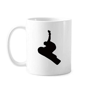 Imagem de Caneca esportiva de skate preta com contorno de salto cerâmica xícara de porcelana de café louça
