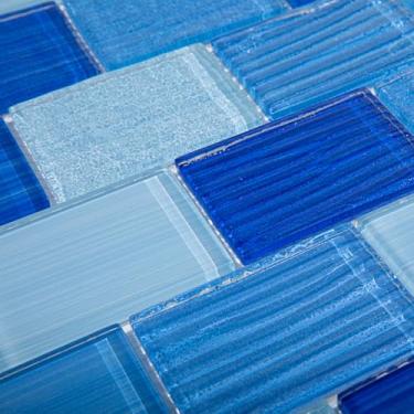 Imagem de Lovdeco Azulejos de mosaico de vidro, azulejos de piscina, fundo para cozinha, banheiro, chuveiro, metrô, azul misto, 30 x 30 cm, 4,8 metros quadrados.
