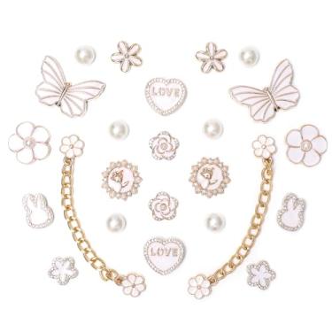 Imagem de Eooberr 22 peças pingentes de strass com pérolas brilhantes com 2 correntes de sapato brilhantes, letra LOVE Queen, pingentes de decoração de sapatos para sandálias de tamanco femininas e meninas