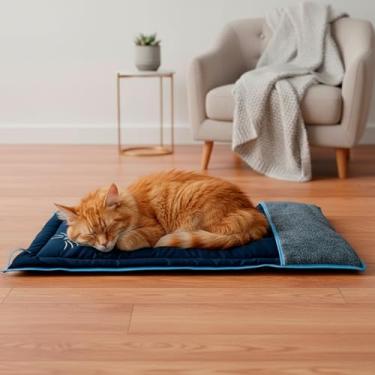 Imagem de Colchonete Arranhador 2 em 1 para Gatos - Microfibra e Carpete Azul Marinho e Cinza, (90x50 cm). Cama Macia com Área de Arranhar
