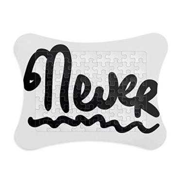 Imagem de Moldura de quebra-cabeça com escrita manual Never Funny Citação de papel para casa