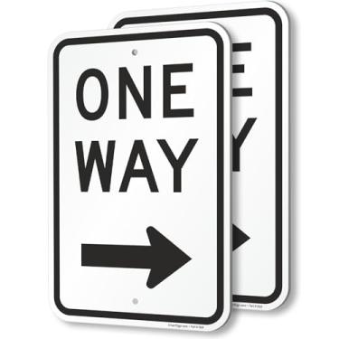 Imagem de SmartSign (pacote com 2) Placa "One Way" de 45,7 x 30,5 cm com seta para a direita, composto de alumínio de 120 mm de espessura (ACM), material reflexivo de grau de engenheiro, preto e branco