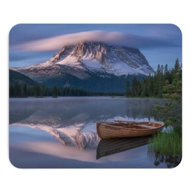 Imagem de Teegarb Letter Blanket Mouse pad Barco de madeira em lago sereno com montanhas de neve e floresta imagem relaxante para escritório decoração natural mouse pad mouse pad inspiração de paisagem