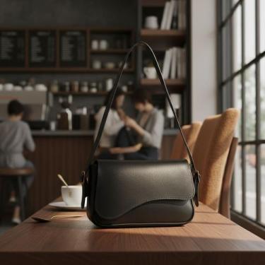 Imagem de Bolsa Pequena Transversal Com Flap Ondulado De Ombro - JS Bolsas, Pret