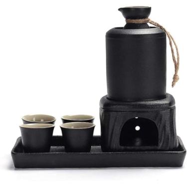 Imagem de TLTDSMY Conjunto de copo de saquê japonês conjunto de 8 peças de saquê com bandeja e aquecimento, conjunto de taça de vinho de cerâmica preta, conjunto de saquê de textura pitoresca para serviço de