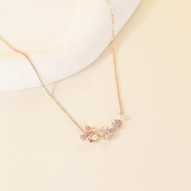 Imagem de Colar de pérolas para mulheres, pingente de laço de duas flores incrustado com zircão esmagado cintilante, colar de luxo, hipoalergênico, grosso, banhado a ouro, não mancha, presentes de Natal 40 + 5