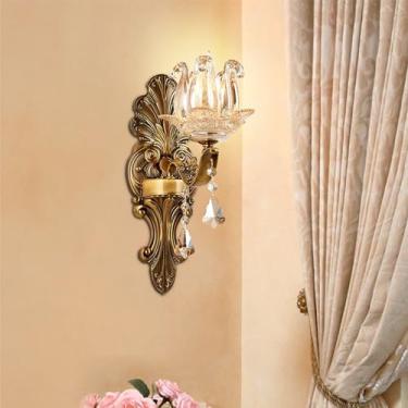 Imagem de Luminária de parede contemporânea de cristal para interiores, estilo europeu, luxuosa, com LED, ideal para decoração de sala de estar, quarto, escritório, quarto modelo, hotel, casa de campo