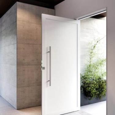 Imagem de Porta de Alumínio Pivotante Lambri 215x105cm com Puxador de 80cm Lucas