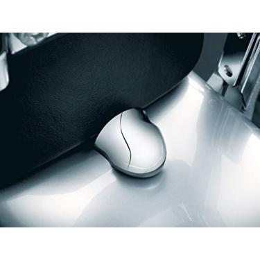 Imagem de Kuryakyn Acessório de motocicleta 9037: Trava de assento com aba de velocidade para motocicletas Harley-Davidson com parafusos de montagem de assento 6,35 mm - 20 ou 6,35 mm - 28, cromado