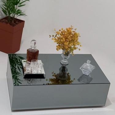 Imagem de Mesa De Centro Espelhada Fumê Para Sala Decorativa 80X50 Cm Com Rodas 