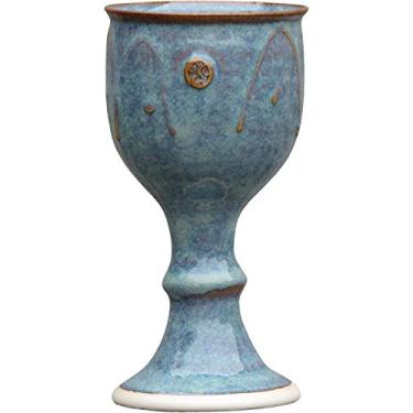 Imagem de Castle Arch Pottery Cálice de vinho de cerâmica irlandesa jogada à mão vitrificada à mão com motivo espiral celta - feita à mão na Irlanda - sem chumbo e cádmio, presentes irlandeses para homens e