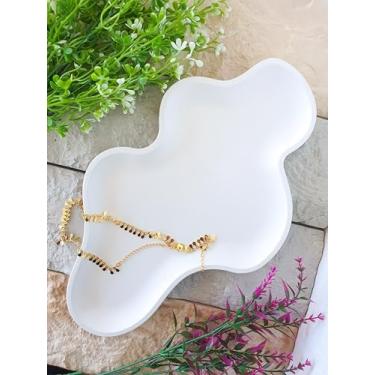 Imagem de Bandeja Decorativa Orgânica, Branco, 29,3 x 18,2 cm, Design Contemporâneo - peça artesanal - para expositor, joia, acessório ou decoração