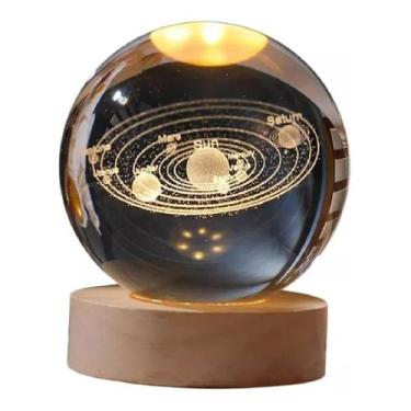 Imagem de Luminária Bola de Cristal 3D com Base de Madeira USB - Genérico, Plane