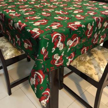 Imagem de Toalha de Mesa Retangular Gorgurinho Papel Noel Fundo Verde - 2,20m x 