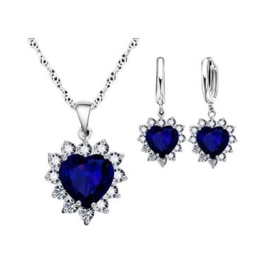 Imagem de Conjunto De Joias Com Brincos De Argola E Pingente De Coração Em Prata