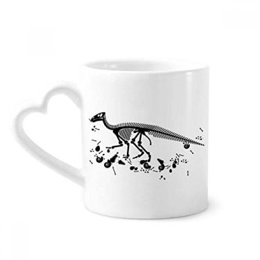 Imagem de Caneca preta com ossos de dinossauro, copo de coração de vidro de cerâmica