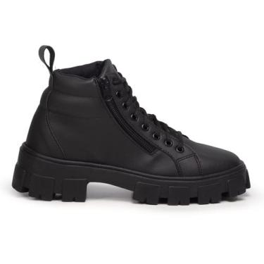 Imagem de Bota Feminino Preto Com Sola Tratorada de Borracha Anti-derrpante. Bot