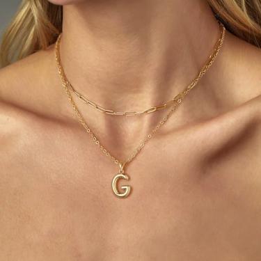 Imagem de Colares femininos banhados a ouro 14K com pingente de inicial em camadas com pingente de letra grossa A-Z, corrente de elos ajustáveis, hipoalergênicos, joias modernas, presentes de aniversário para
