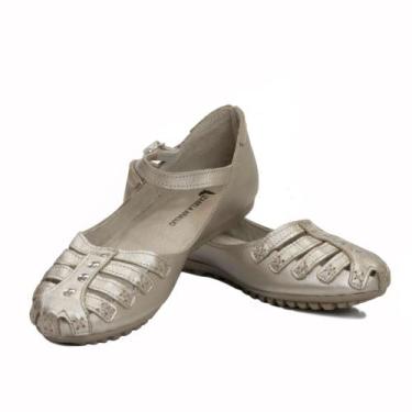 Imagem de sandália de couro feminina estilo retrô cor ouro velho Izabela Araújo,