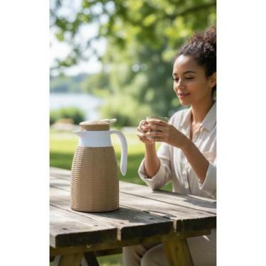 Imagem de Garrafa Térmica 1L Marrom Rattan: Bebidas Quentes/Frias - Congratulati