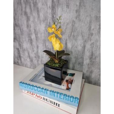 Imagem de Arranjo De Mini Orquídea Amarela Vaso Preto Quadrado - FLORESCER DECOR