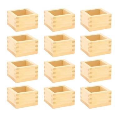 Imagem de JapanBargain, Pacote com 12 copos pequenos de saquê Hinoki Cypress Masu – Feito no Japão Copos de madeira para saquê com juntas interligadas resistentes a vazamentos, aroma natural – Para saquê gelado