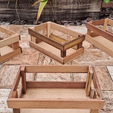 Imagem de Caixa Floreira Caixote madeira Pinus Pallet medindo 23 x11,5 8