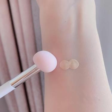 Imagem de Pincel corretivo multifuncional para manchas, iluminador e contorno, pincel de maquiagem de esponja macia para cobertura precisa (branco)