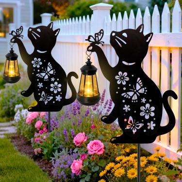 Imagem de Decorações de jardim de gato preto ao ar livre, presentes de aniversário para mulheres, Natal, luzes solares com estatueta de metal de borboleta, lanternas penduradas, decoração de jardim à prova