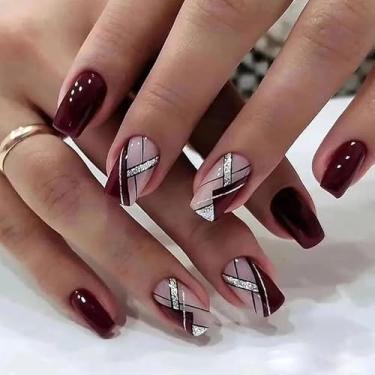 Imagem de 24 peças de unhas postiças de pressão, bastão brilhante em unhas postiças com design de cobertura completa com cola para mulheres