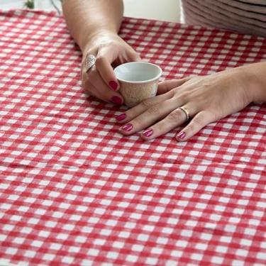 Imagem de Toalha de Mesa Xadrez Vichy Vermelho. Tecido Jacquard Fácil de Lavar e Secar (Redonda 8 lugares (1,80m diâmetro))