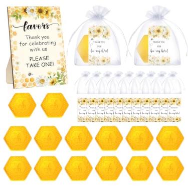 Imagem de JarThenaAMCS 36 conjuntos de lembrancinhas de chá de bebê com tema de abelha, incluindo sabonete de abelha de favo de mel, etiquetas de agradecimento e sacos de organza com placa de madeira para