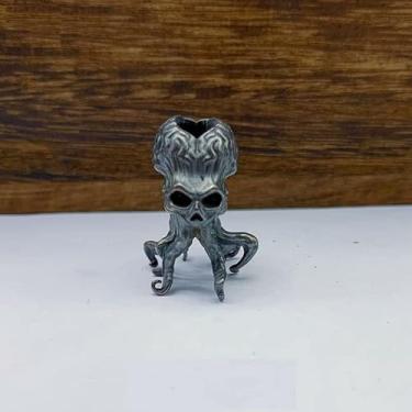 Imagem de Berloque marciano de latão cabeça de caveira pés de polvo miçanga faca, pingente de cordão tecido paracord DIY EDC chaveiro acessórios (preto latão)