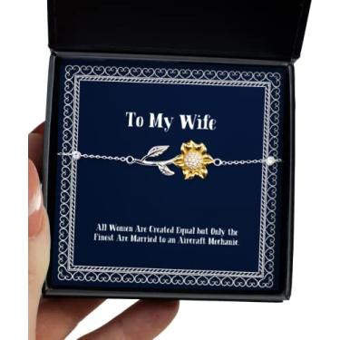Imagem de SpreadPassion All Women are Created Equal but Only The Finest are Married to an. Pulseira de girassol, presente de esposa do marido, brilhante para esposa