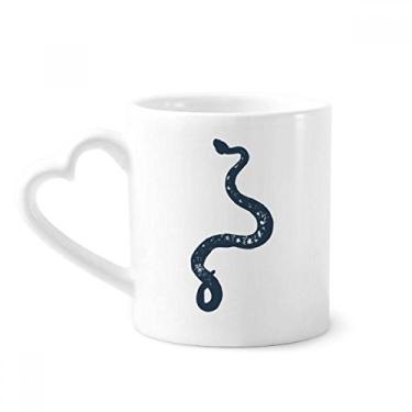 Imagem de Caneca com estampa de desenho de cobra preta animal café cerâmica copo de coração de vidro