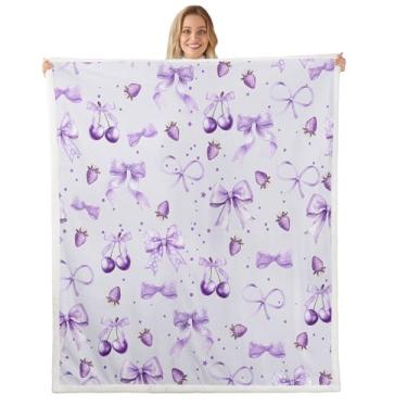 Imagem de Erosebridal Cobertor de lã roxa com laço de cereja e lã de ovelha de morango 152 x 203 cm | Laço de fita kawaii, fofo, fruta, princesa, gravata borboleta felpuda