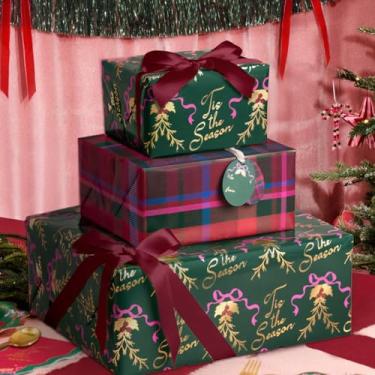 Imagem de xo, Fetti Conjunto de papel de embrulho + etiqueta Tis the Season - 12 folhas | Embrulho de presente xadrez de Natal, saco decorativo de Natal, lembrancinha de festa, vermelho e verde