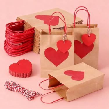 Imagem de Sacos de presente de papel Kraft em forma de coração com alças vermelhas - design festivo, alças resistentes para compras, festas, casamentos, eventos escolares, Ação de Graças, aniversários e