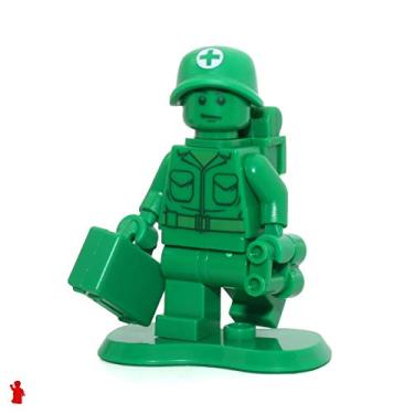 Imagem de LEGO Toy Story MiniFigure - Green Army Man (Medic w/ Backpack) 7595